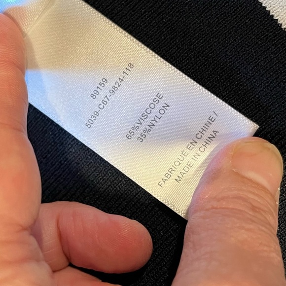 🖤 LAURA PLUS Black Cardigan with White Trim – Size 3X - Picture 3 of 8